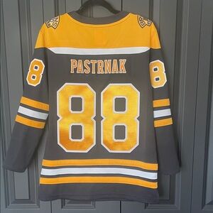 Fanatics Black and Gold Hockey Jersey.       PASTRNAK